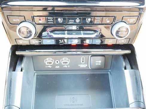 New 2025 Jeep Grand Cherokee L Summit image 16