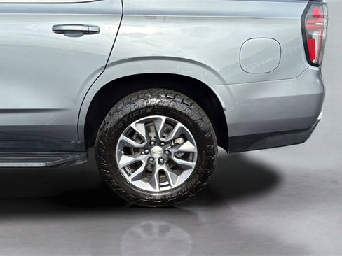 Used 2022 Chevrolet Tahoe LT w/ Luxury Package image 23