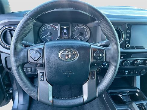 Used 2023 Toyota Tacoma TRD Sport image 11