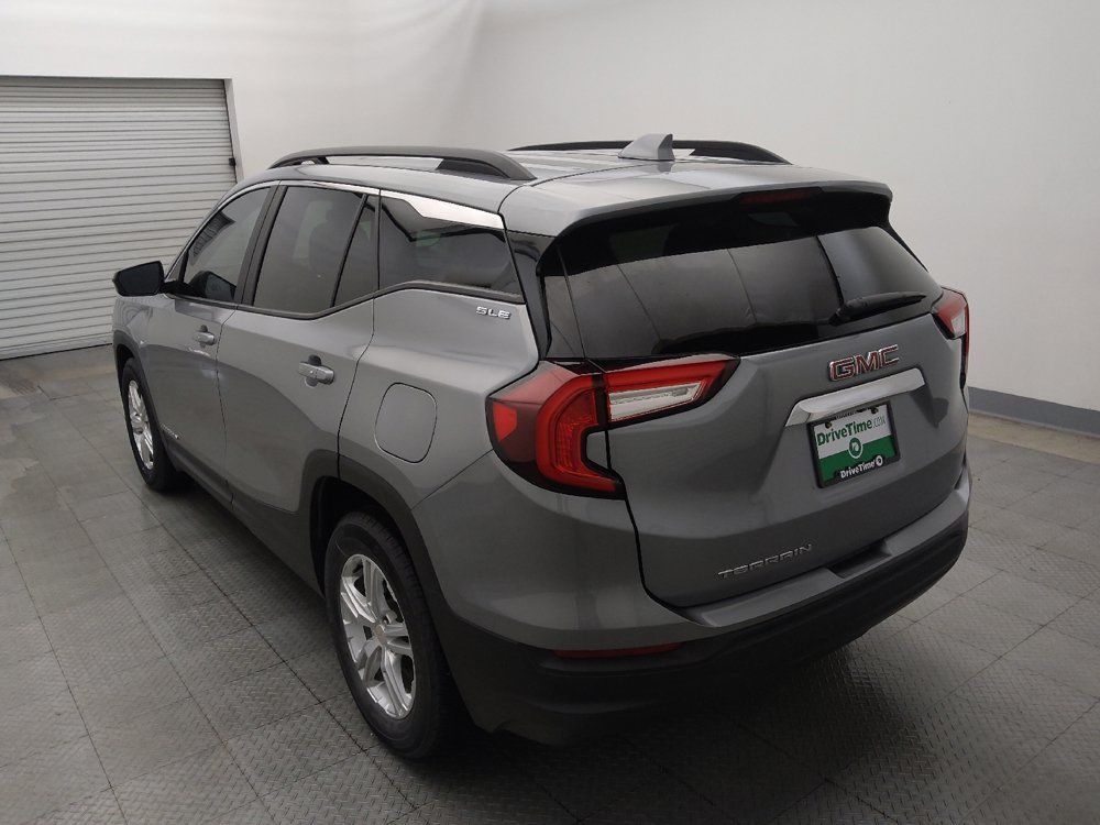 Used 2023 GMC Terrain SLE w/ Driver Convenience Package FWD image 5