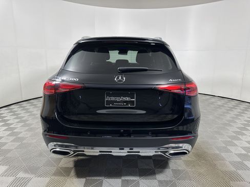 Used 2023 Mercedes-Benz GLC 300 4MATIC image 6