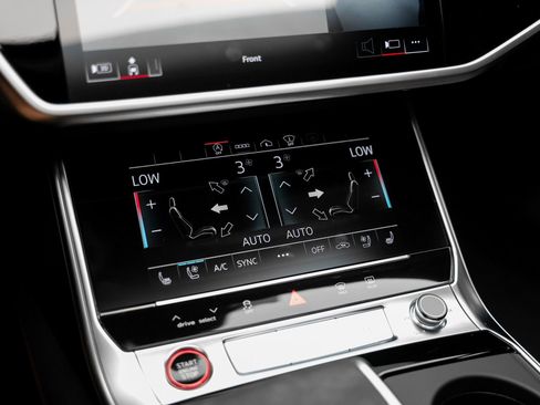 Used 2022 Audi RS 6 AWD/4WD image 48