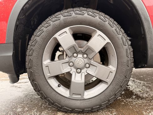 Certified 2025 Honda Ridgeline TrailSport image 10