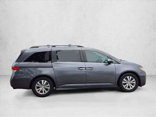 Used 2016 Honda Odyssey SE image 4