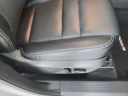 Used 2022 Nissan Rogue SL AWD/4WD image 28