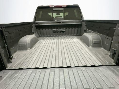 Used 2024 GMC Sierra 1500 SLT RWD image 27
