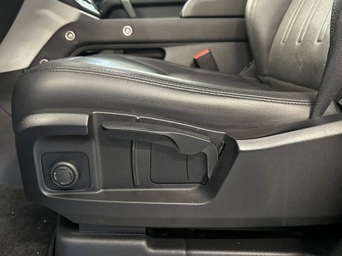 Used 2022 Land Rover Defender 110 S image 17