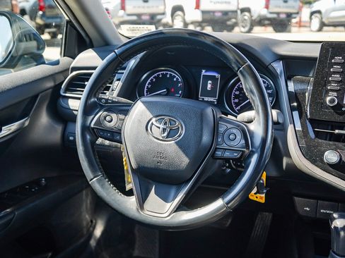 Used 2021 Toyota Camry SE w/ Carpet Mat Package (TMS) FWD image 16
