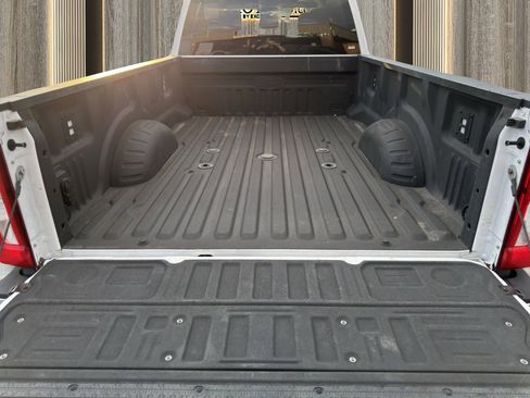 Used 2024 Ford F350 XLT image 96