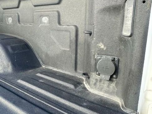 Used 2023 GMC Sierra 2500 SLT image 12