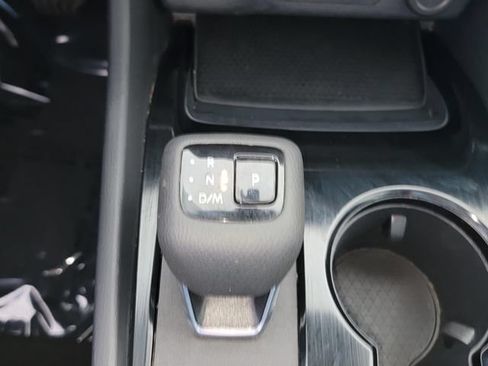 Used 2024 Nissan Rogue S AWD/4WD image 25