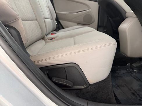 Used 2019 Hyundai Tucson SE FWD image 42