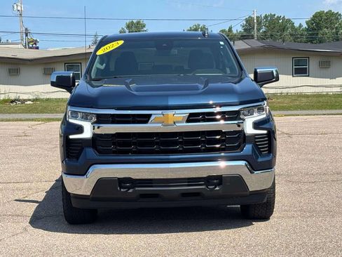 Used 2023 Chevrolet Silverado 1500 LT AWD/4WD image 25