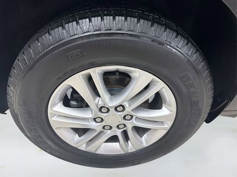 Used 2019 Buick Enclave Essence image 16