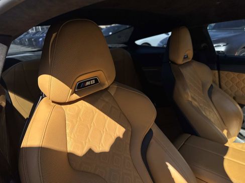 Used 2020 BMW M8 Coupe image 22