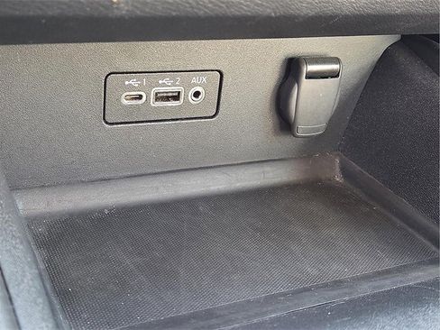 Used 2025 Nissan Altima 2.5 SV image 19