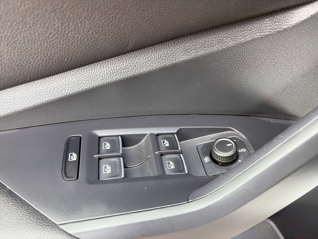 Used 2023 Volkswagen Jetta SE FWD image 17