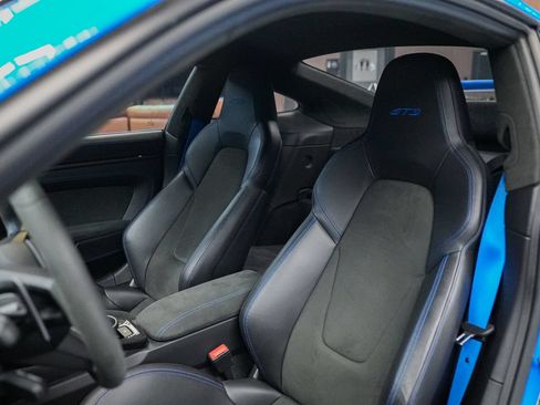 Used 2022 Porsche 911 GT3 RWD image 22