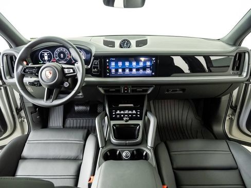 New 2026 Porsche Cayenne AWD/4WD image 19