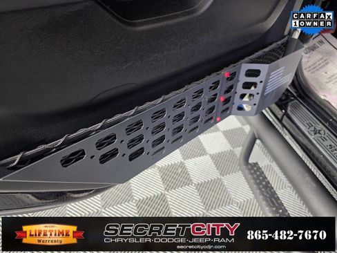 Used 2024 Jeep Wrangler Sport S image 13