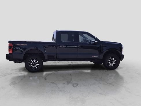 Used 2023 Ford F350 Lariat w/ Lariat Ultimate Package AWD/4WD image 9