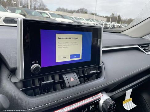 New 2025 Toyota RAV4 XLE image 39