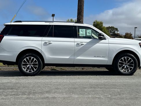 Used 2025 Ford Expedition Max Platinum AWD/4WD image 7