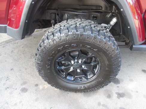 Used 2021 Jeep Gladiator Sport AWD/4WD image 10