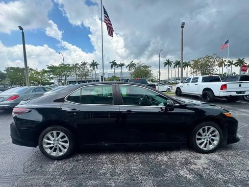 Used 2023 Toyota Camry LE FWD image 8