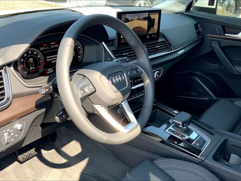 Used 2023 Audi Q5 2.0T Prestige w/ Prestige Package AWD/4WD image 16