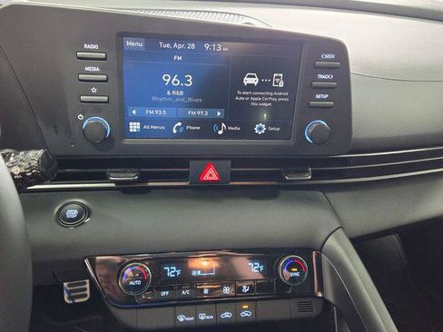 New 2025 Hyundai Elantra Sport FWD image 18
