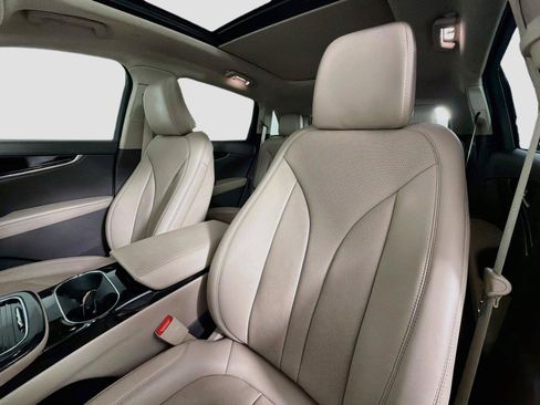 Used 2023 Lincoln Nautilus Reserve AWD/4WD image 21