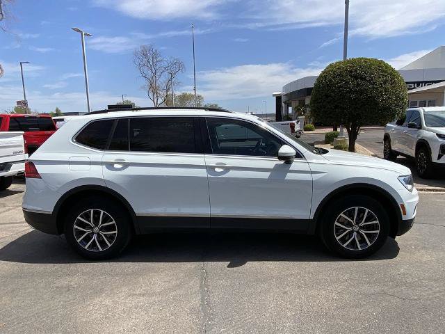 Used 2020 Volkswagen Tiguan SE FWD image 2