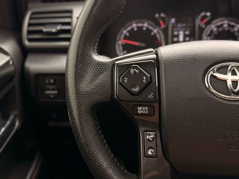 Used 2021 Toyota 4Runner Venture w/ Moonroof Package image 38