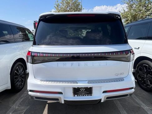 New 2027 INFINITI QX80 Luxe w/ Exterior Package RWD image 3