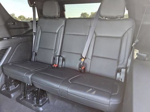 Used 2022 GMC Yukon Denali w/ Max Trailering Package AWD/4WD image 5