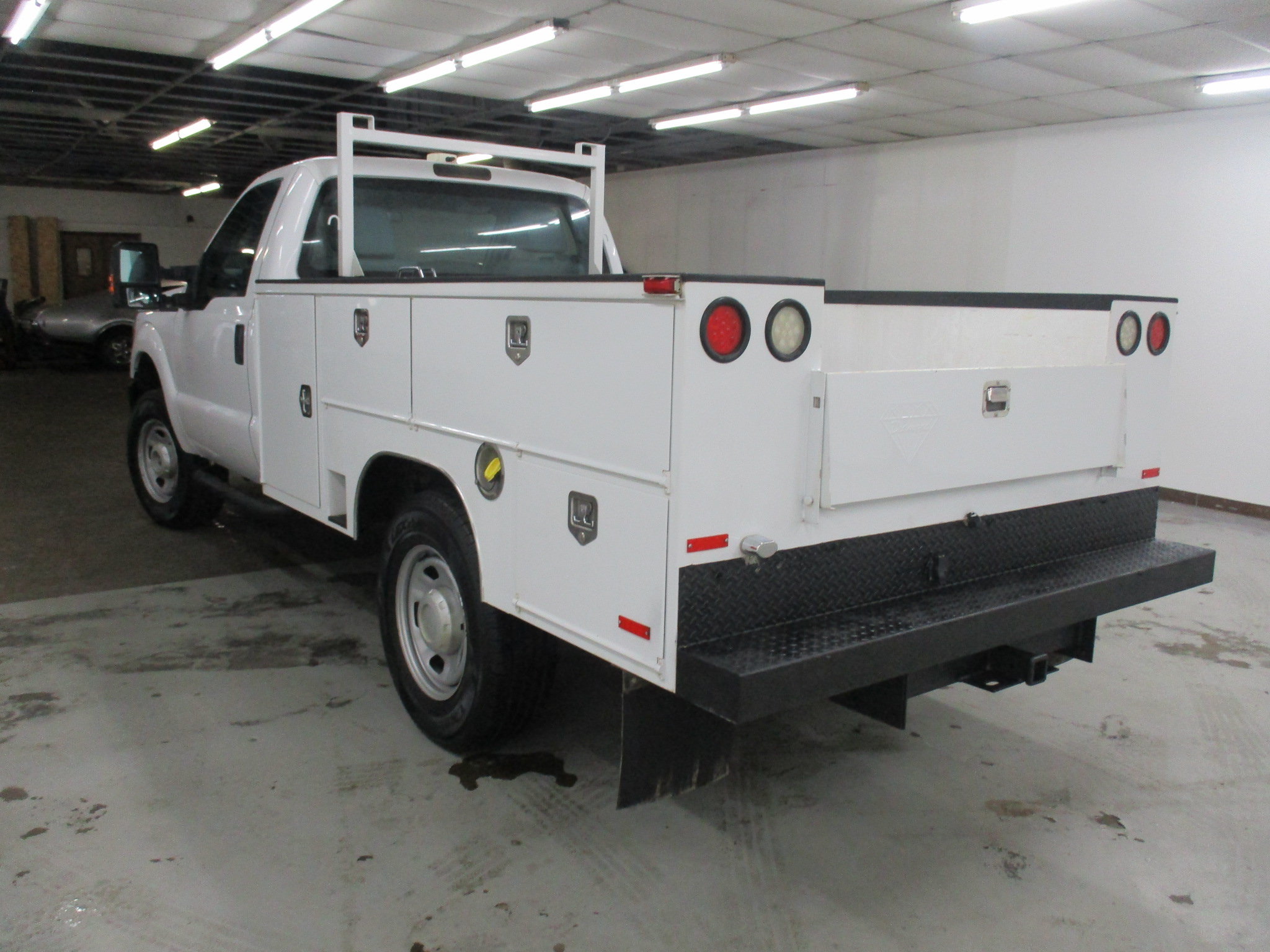 Used 2016 Ford F350 XL w/ Power Equipment Group AWD/4WD image 12