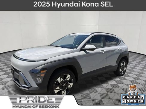Used 2025 Hyundai Kona SEL AWD/4WD image 1