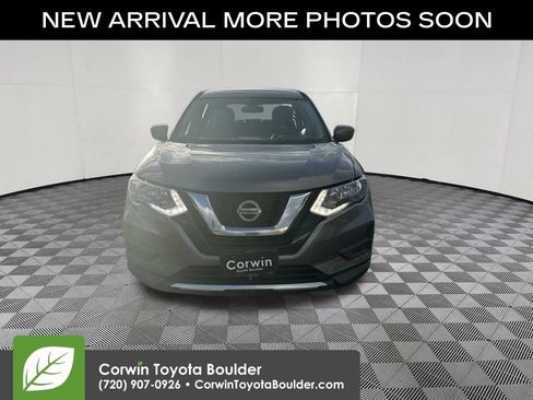 Used 2018 Nissan Rogue S AWD/4WD image 2