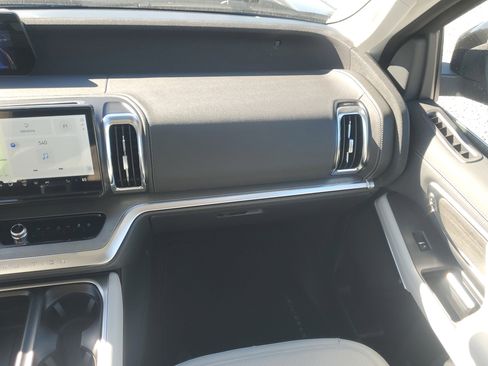 New 2026 Ford Expedition Platinum w/ Driver's Package image 14