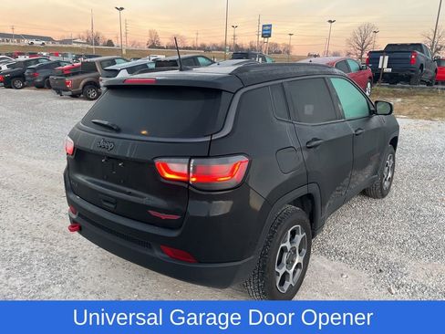 Used 2022 Jeep Compass Trailhawk w/ Trailhawk Elite Group image 3