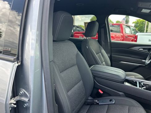 Used 2024 Chevrolet Traverse LT AWD/4WD image 22
