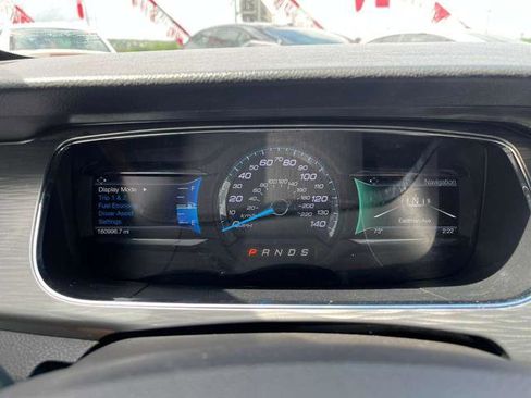 Used 2015 Ford Taurus SEL w/ Equipment Group 201A FWD image 31