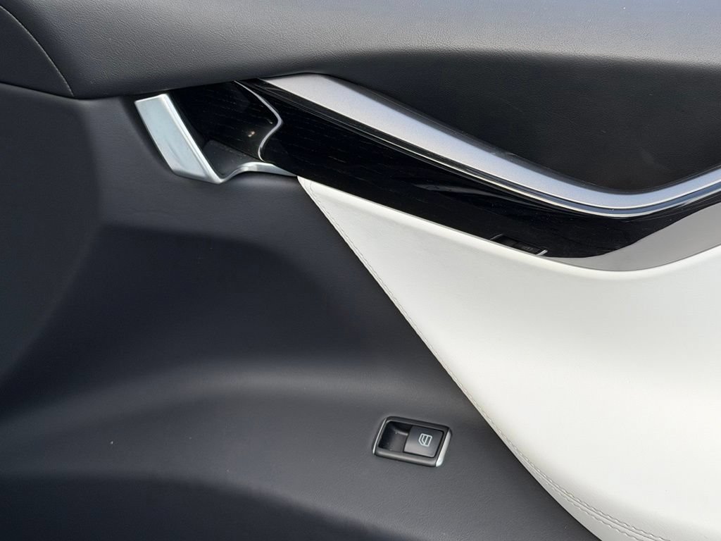 Used 2020 Tesla Model X Long Range AWD/4WD image 35