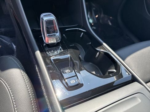 New 2026 Volvo XC40 B5 Plus w/ Protection Package Premier image 26