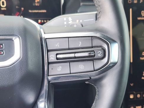 Used 2025 GMC Acadia Elevation FWD image 23