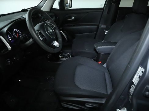 Certified 2023 Jeep Renegade Latitude AWD/4WD image 18