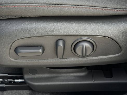 New 2026 Chevrolet Trax RS image 23