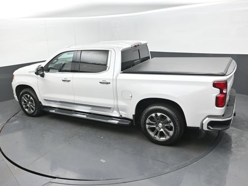 Used 2024 Chevrolet Silverado 1500 High Country w/ Z71 Off-Road Package AWD/4WD image 39