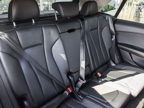 Certified 2023 Audi Q8 Premium Plus w/ Premium Plus Package image 19